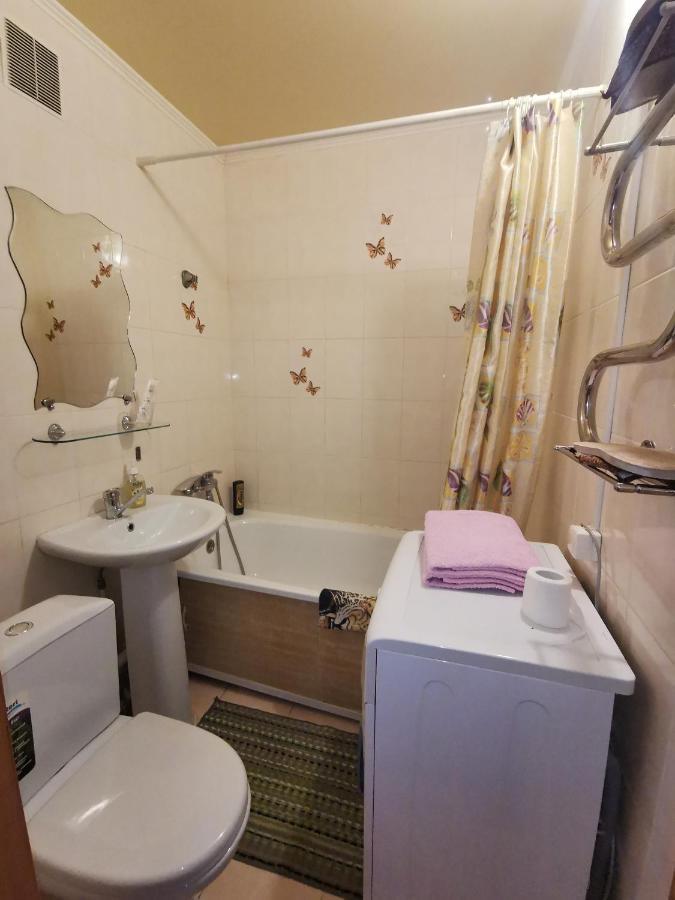 1 Комн Апартаменты В Центре Рядом С Парком Kostanay Extérieur photo