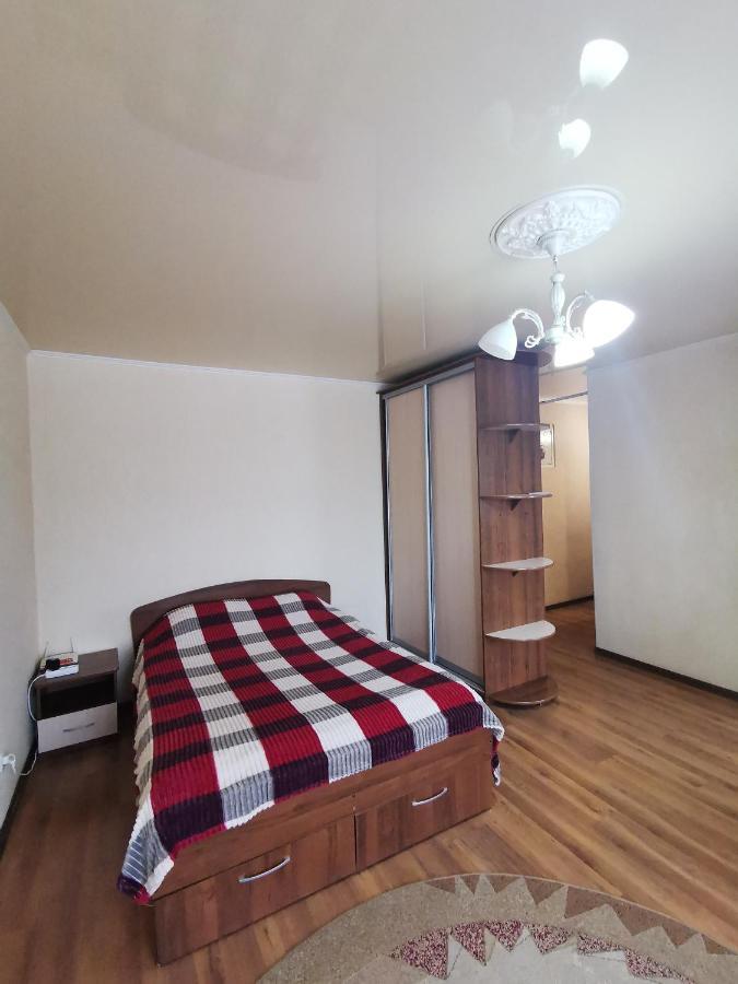 1 Комн Апартаменты В Центре Рядом С Парком Kostanay Extérieur photo